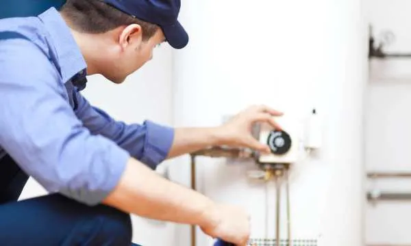 Cómo Ahorrar Agua en Casa con Mantenimientos Simples